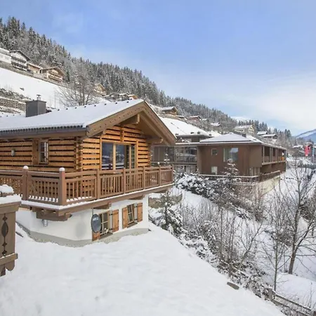 Schoeneben Bergkristall * Wald im Pinzgau