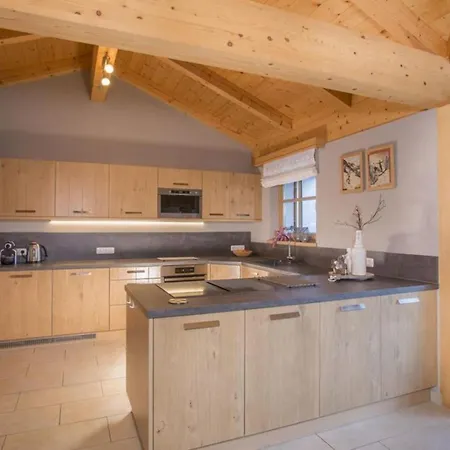 Holiday home Schoeneben Bergkristall