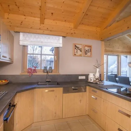 Holiday home Schoeneben Bergkristall