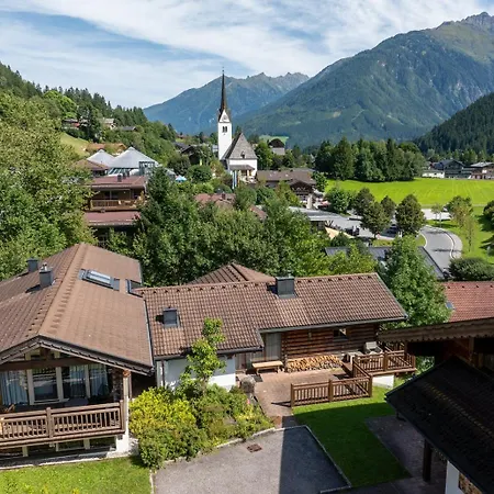 بيت للعطل Schoeneben Bergkristall