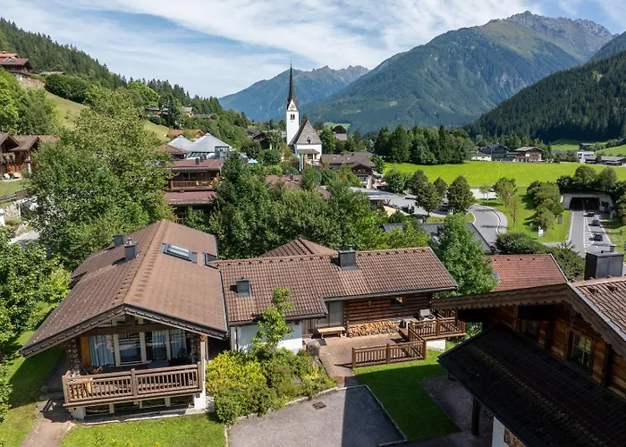 別荘 Schoeneben Bergkristall